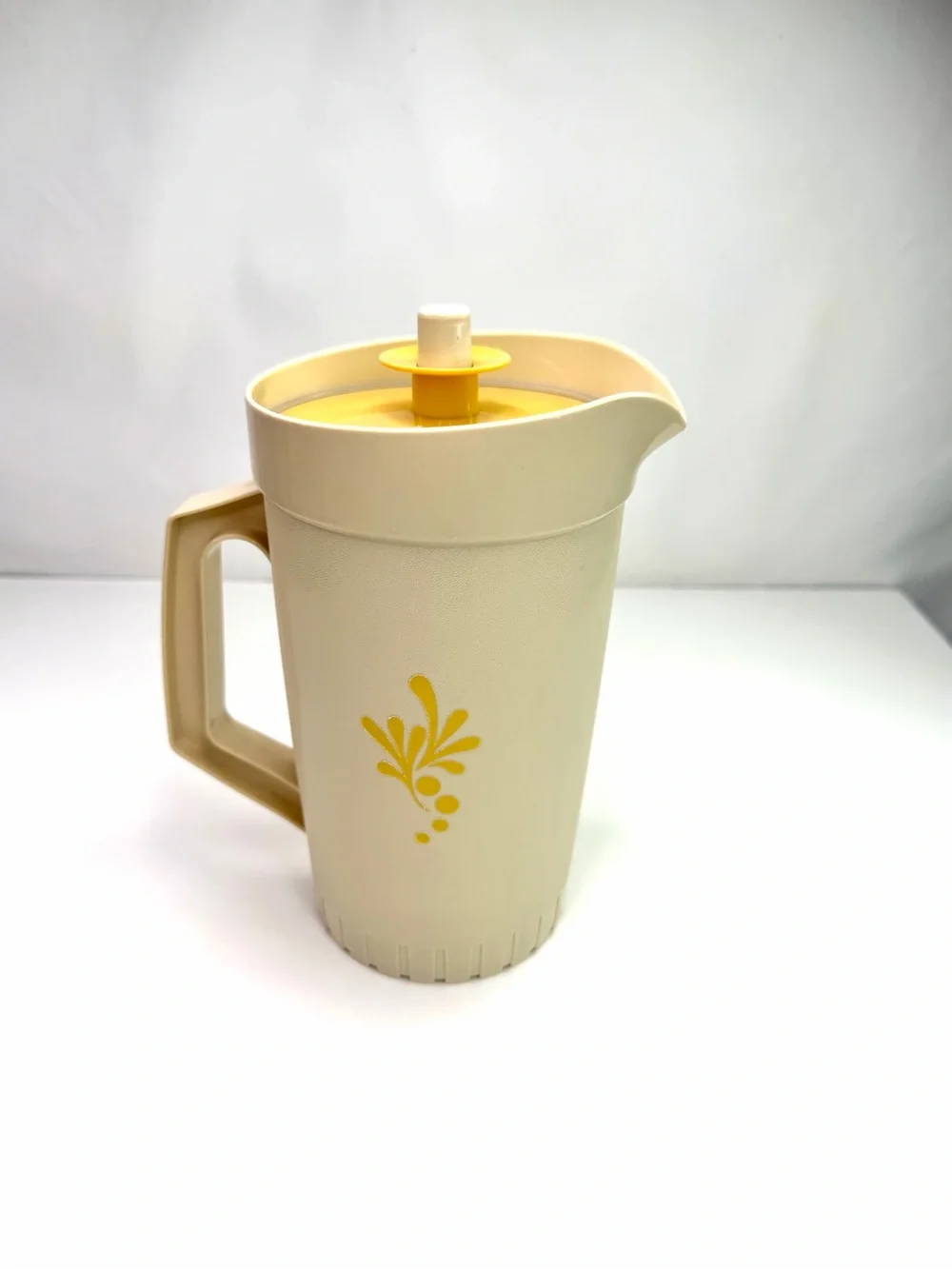 Tupperware Tan Yellow Harvest Floral Vintage Plastic Pitcher